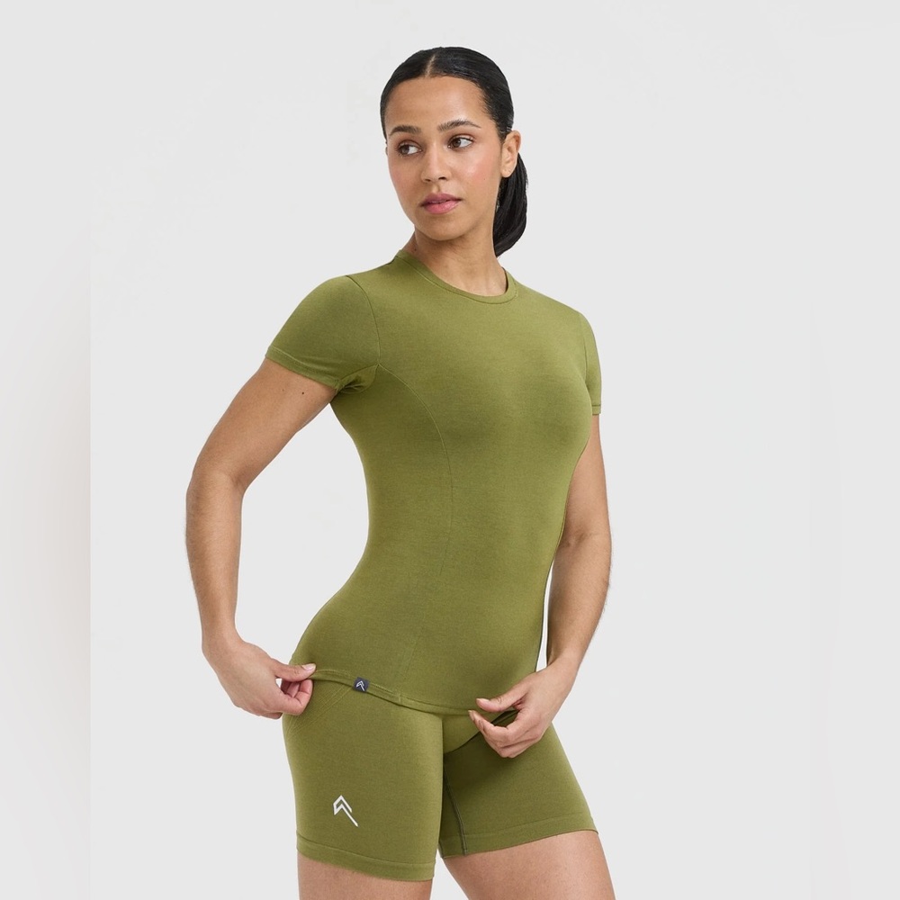 Oner Active Mellow Soft Short Sleeve T-Shirt | Olive Green - M